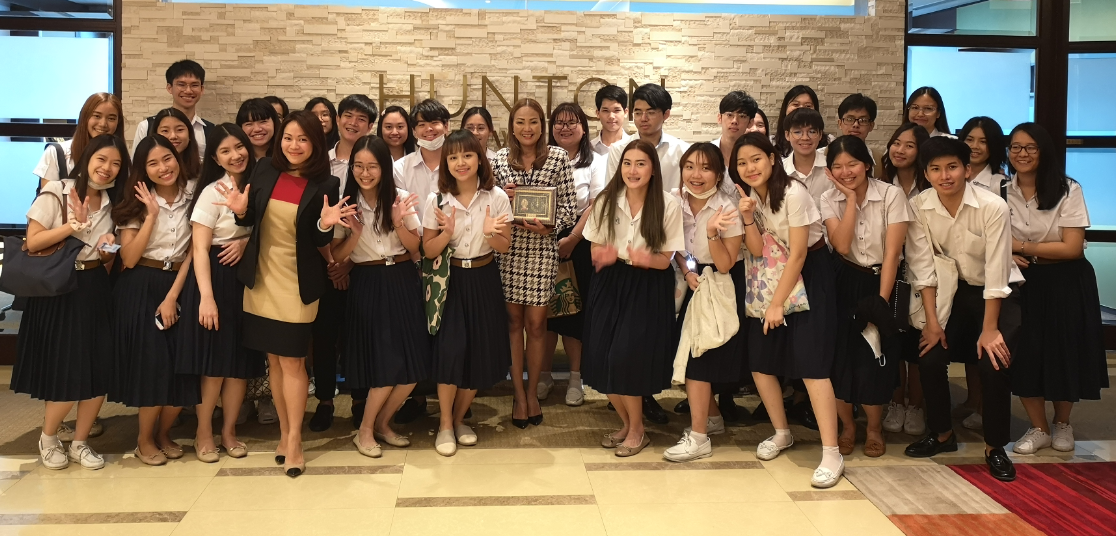 Hunton Andrews Kurth’s Bangkok Office Hosts Event for Law Students Hunton Andrews Kurth’s Bangkok Office Hosts Event for Law Students