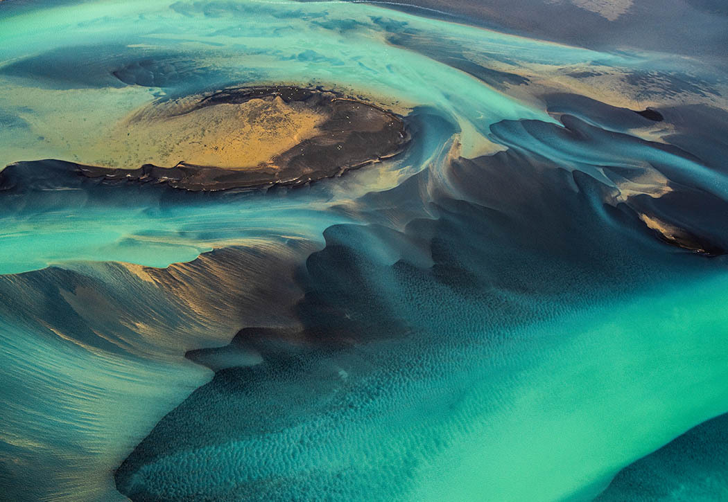 Topographical image of water over rough terrain