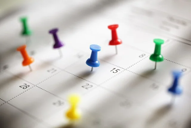 Calendar - Thumb Tacks
