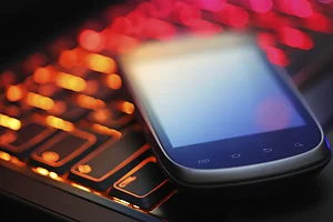 Employers Beware: Blanket Policies Prohibiting Workplace Recordings May Violate the NLRA