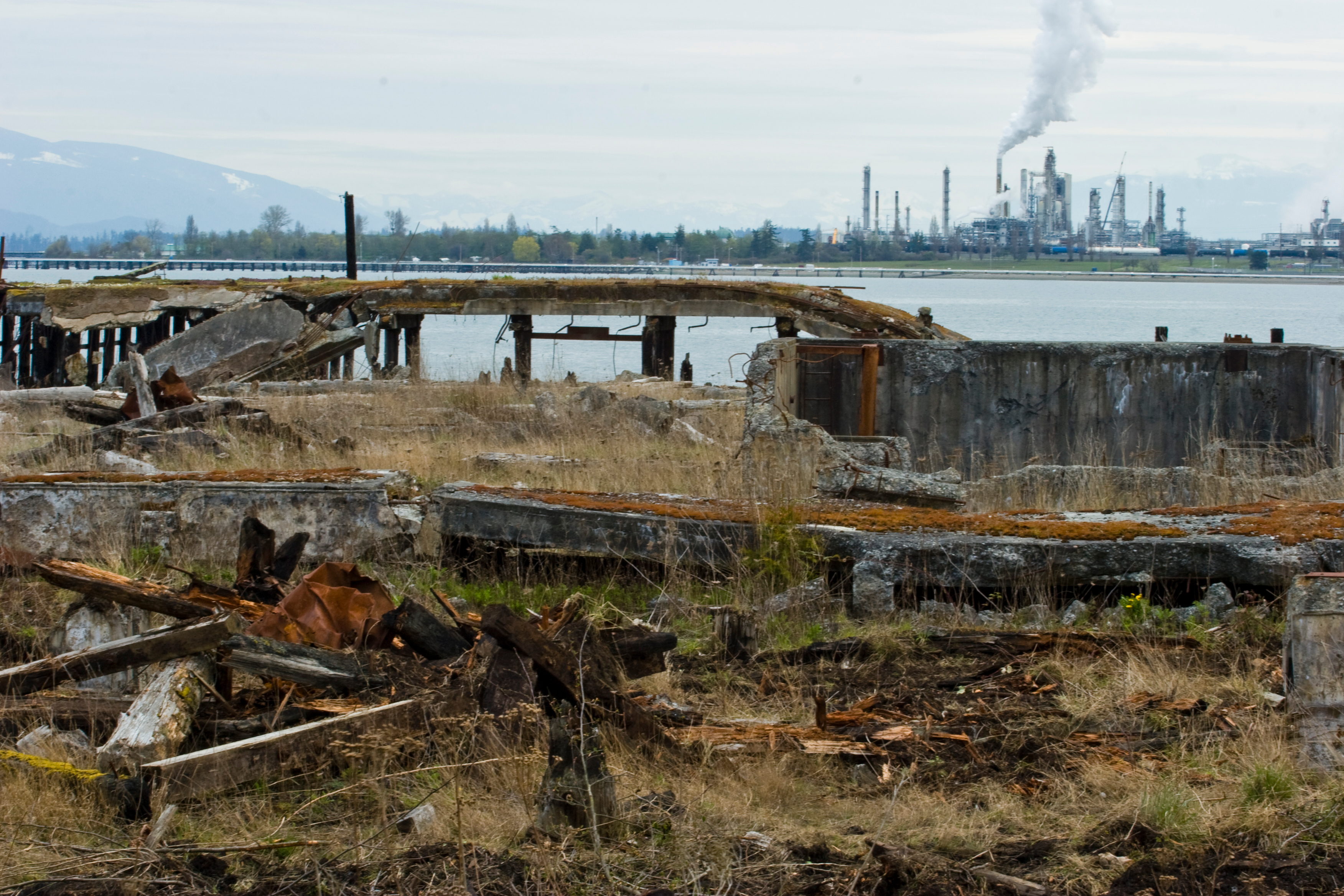 EPA's Superfund "Emphasis List" : Some New Questions